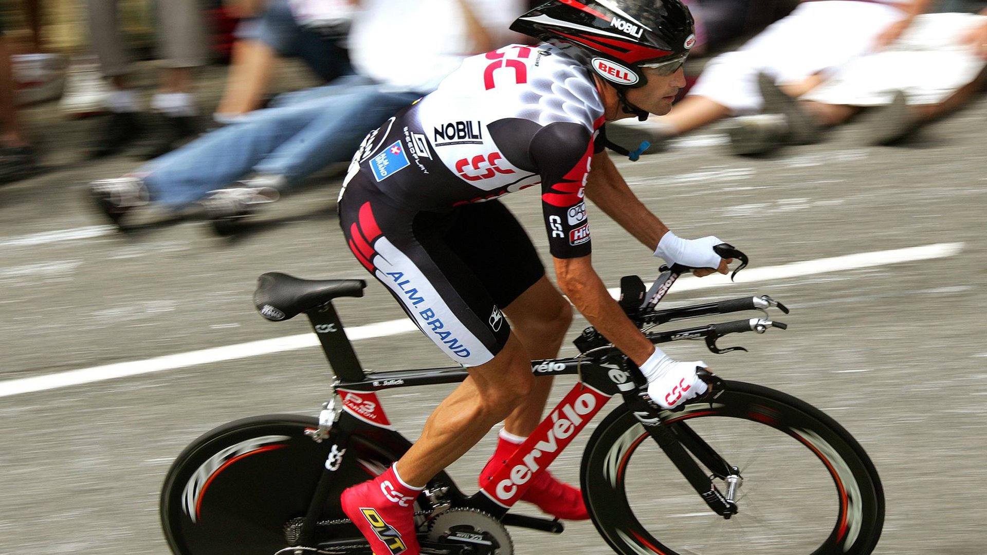 苏炳添谈到梦想称永远不该放弃，苏炳添说过的励志话