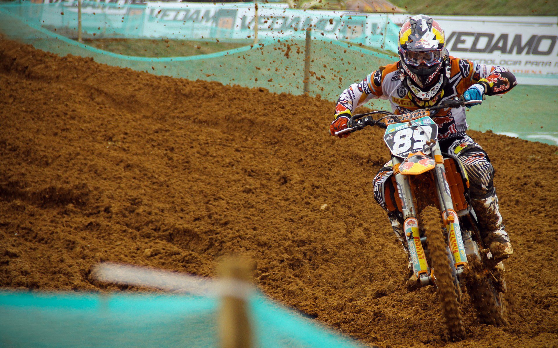 牙买加短跑运动员在国际赛场创造佳绩，牙买加短跑比赛